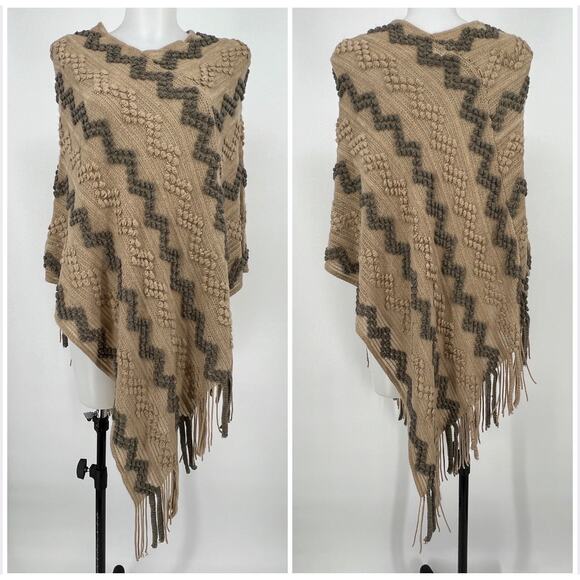 Ruyi Sweaters - Ruyi Design Chunky Knit Poncho One Size Tan Gray 3D Fringe Chevron Crochet Boho